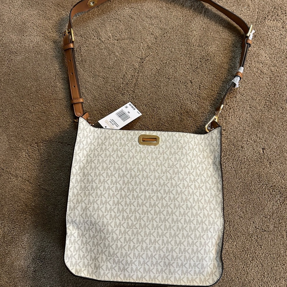 Michael Kors vanilla Sullivan large messenger Bag